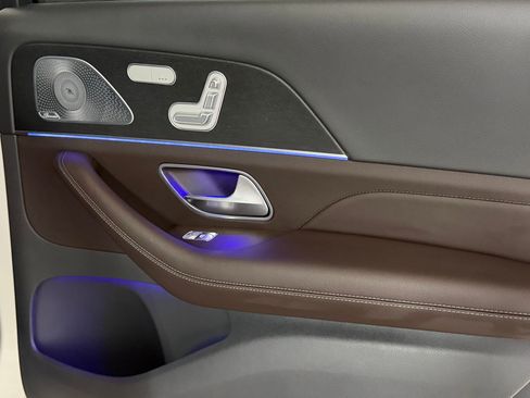 Used 2020 Mercedes-Benz GLS 580 4MATIC image 49