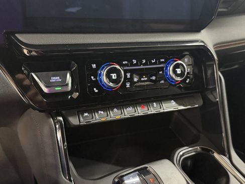 Used 2023 GMC Sierra 1500 AT4 w/ AT4 Premium Package AWD/4WD image 57