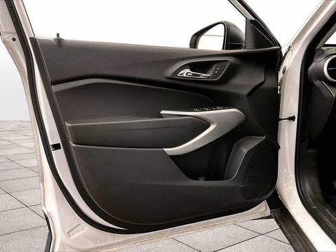 Used 2024 Chevrolet Trax LS FWD image 22