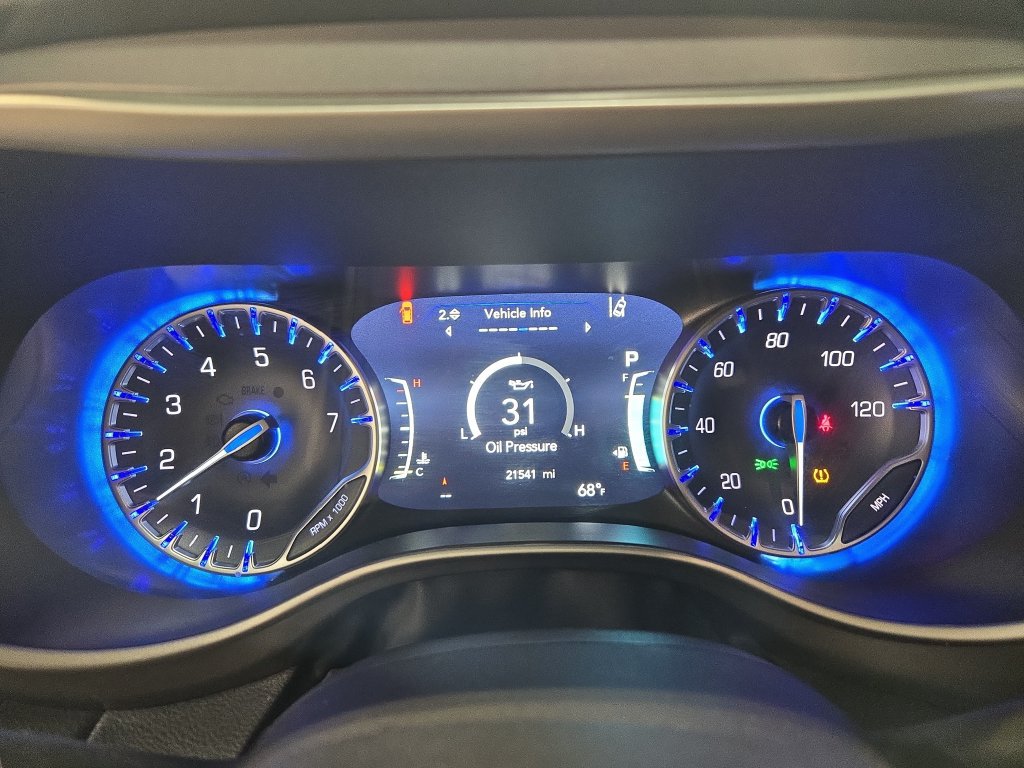 Used 2026 Chrysler Pacifica Select FWD image 24