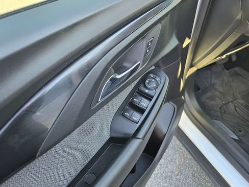 Used 2023 Chevrolet TrailBlazer LT image 11