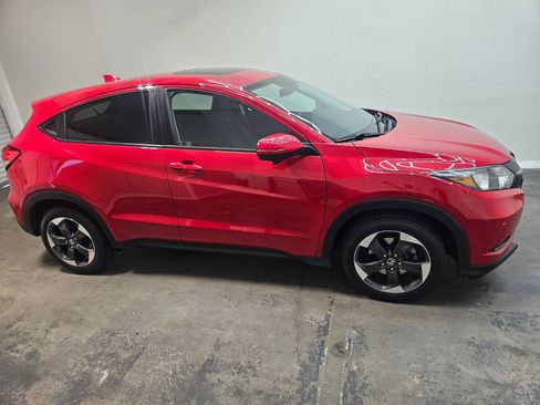 Used 2018 Honda HR-V EX image 3