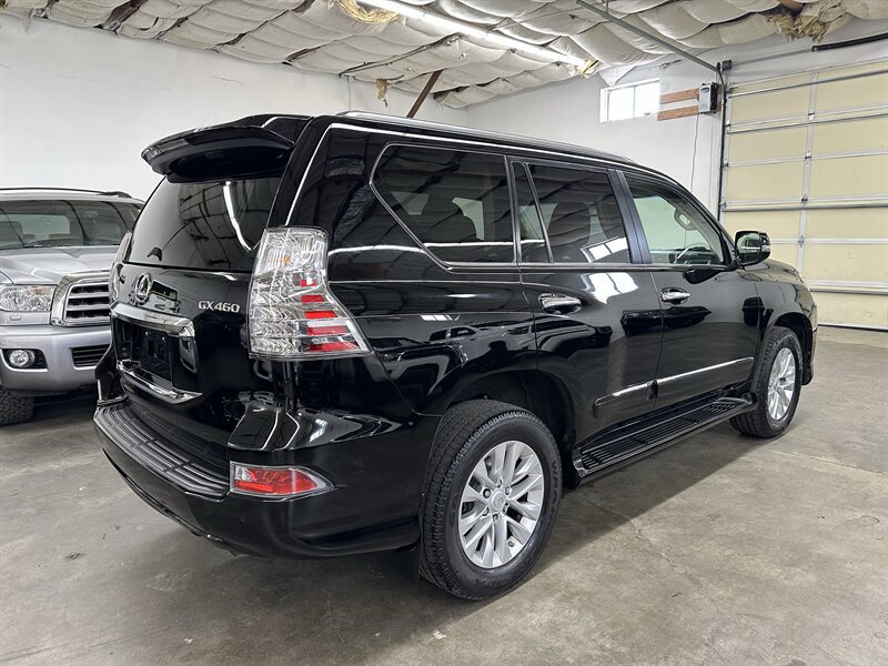 Used 2014 Lexus GX 460 w/ Premium Package AWD/4WD image 3