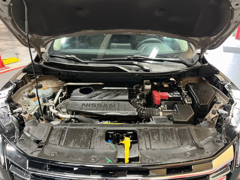 Used 2024 Nissan Rogue SV AWD/4WD image 28