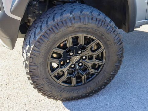 Used 2024 Chevrolet Colorado Trail Boss w/ Advanced Trailering Package image 7