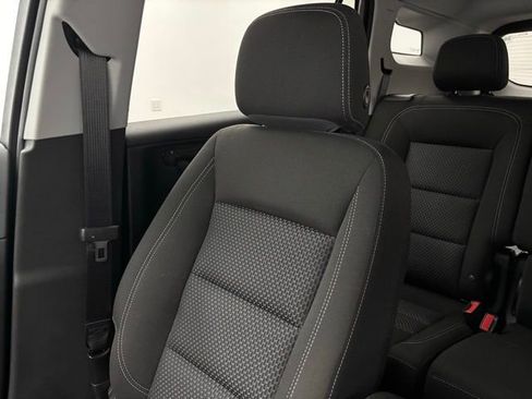 Used 2024 GMC Terrain SLE w/ Driver Convenience Package image 41