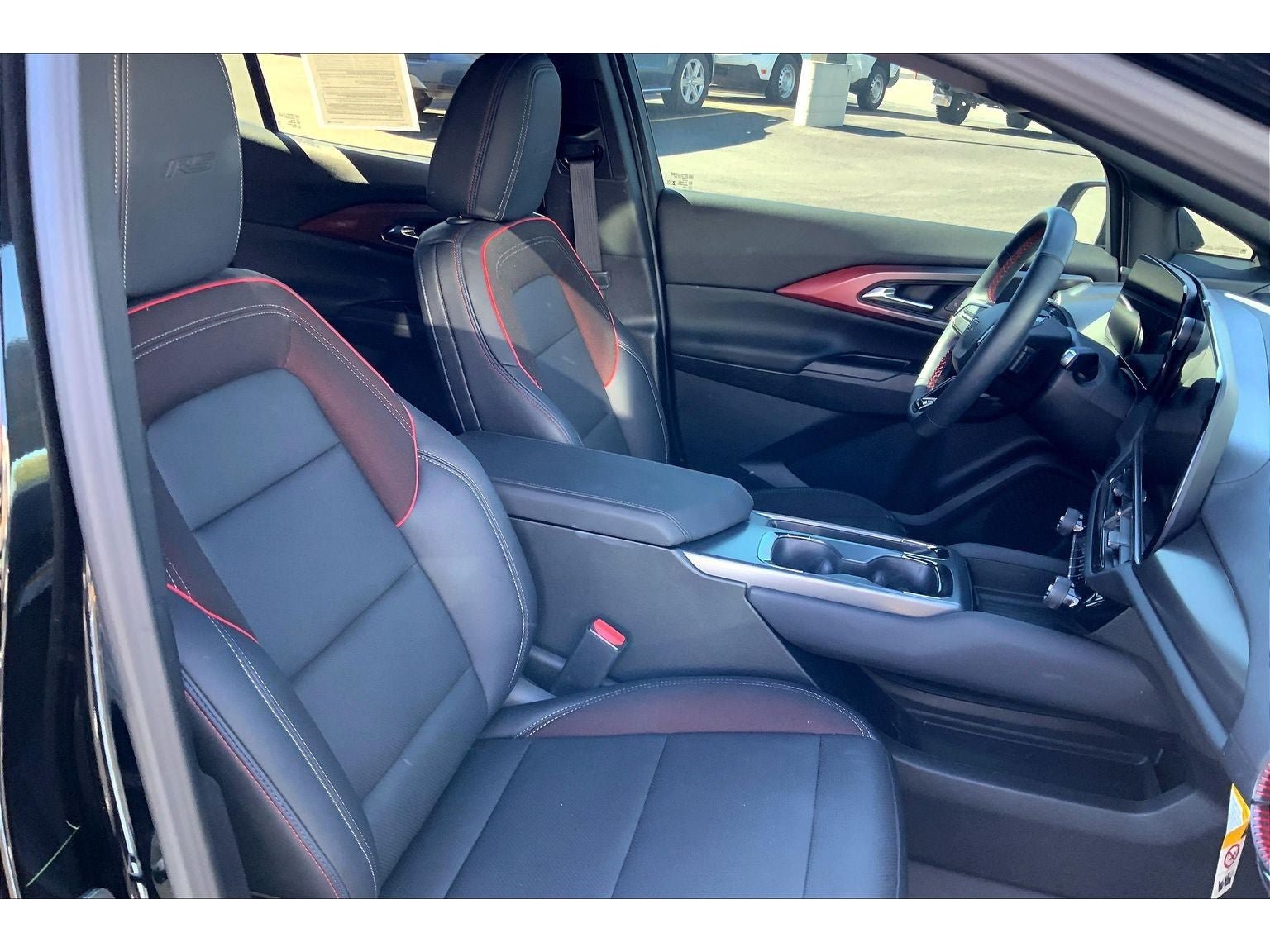 Used 2026 Chevrolet Equinox EV RS FWD image 8