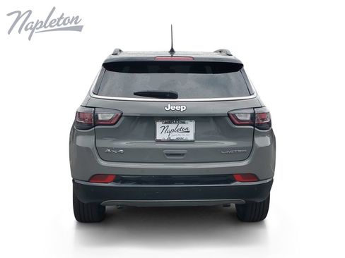 Used 2024 Jeep Compass Limited w/ Elite Group AWD/4WD image 4