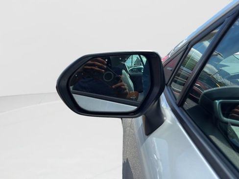 Used 2024 Toyota Corolla LE FWD image 24