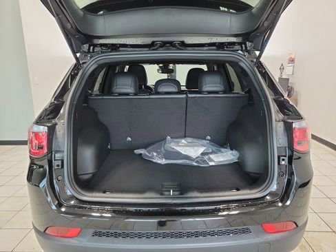 New 2026 Jeep Compass Latitude AWD/4WD image 7