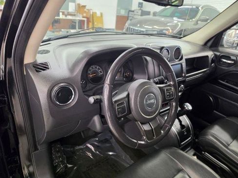 Used 2016 Jeep Patriot High Altitude FWD image 7