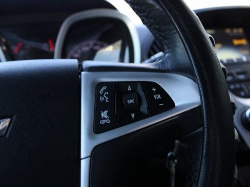 Used 2017 Chevrolet Equinox LT w/ Sport Edition image 10