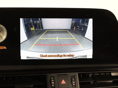 Used 2023 Lexus ES 250 w/ Premium Package image 28