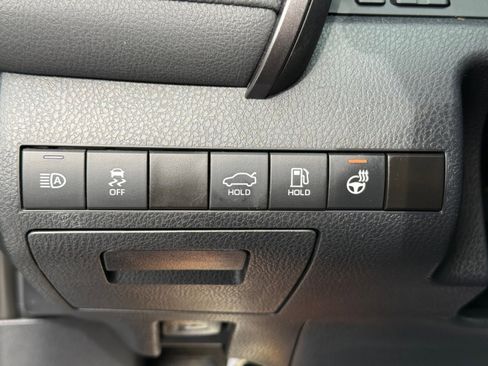 Used 2024 Toyota Camry SE image 32