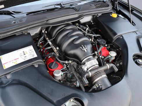 Used 2014 Maserati GranTurismo MC image 10