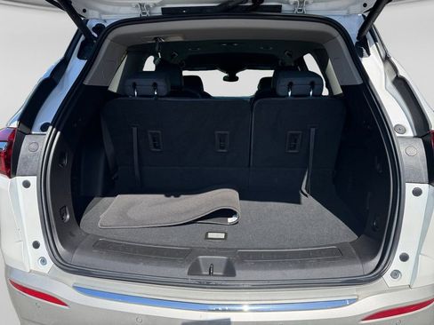 Used 2021 Buick Enclave Essence w/ Sound and Sites Package FWD image 19