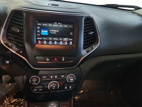 Used 2021 Jeep Cherokee Latitude Lux image 14