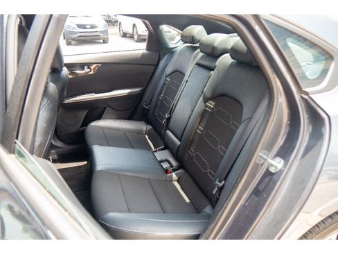 Used 2023 Kia Forte GT-Line w/ GT-Line Premium Package FWD image 19