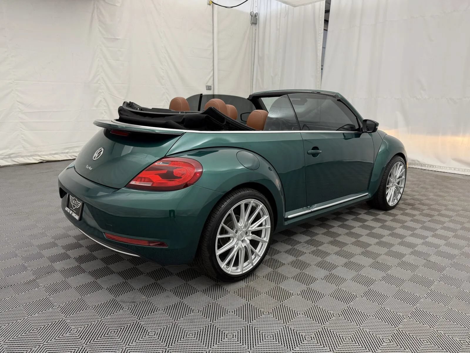 Used 2017 Volkswagen Beetle 1.8T S FWD image 6