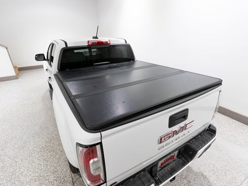 Used 2022 GMC Canyon Denali AWD/4WD image 11