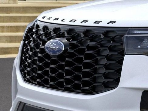 New 2026 Ford Explorer ST-Line image 17