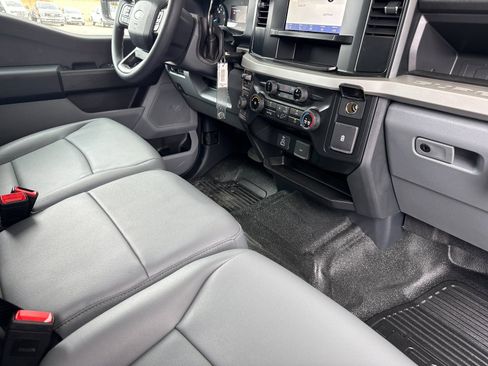 New 2026 Ford F250 XL w/ XL Off-Road Package image 15