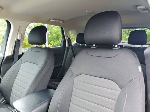 Used 2019 Ford Edge SE AWD/4WD image 6
