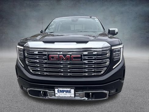 Used 2024 GMC Sierra 1500 Denali w/ Denali Reserve Package AWD/4WD image 11