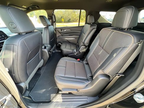 New 2026 Chevrolet Traverse High Country FWD image 22