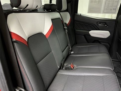 Certified 2024 GMC Canyon AT4X image 90