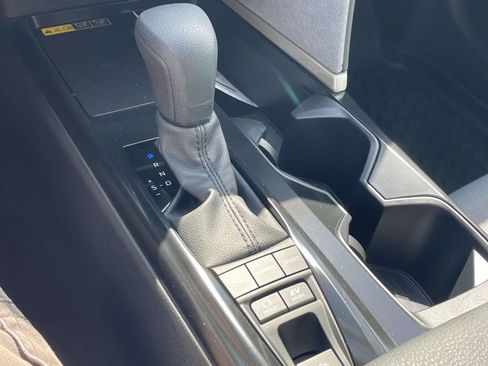 Used 2026 Toyota Camry LE image 18