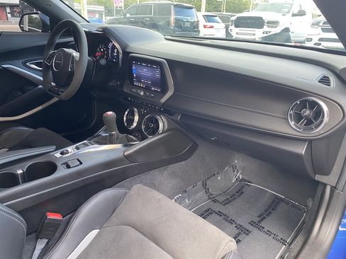 Used 2020 Chevrolet Camaro SS image 18