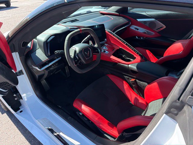 Used 2024 Chevrolet Corvette Stingray Preferred Cpe w/ Z51 Performance Package RWD image 10