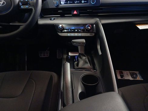 New 2026 Hyundai Elantra Sport FWD image 11