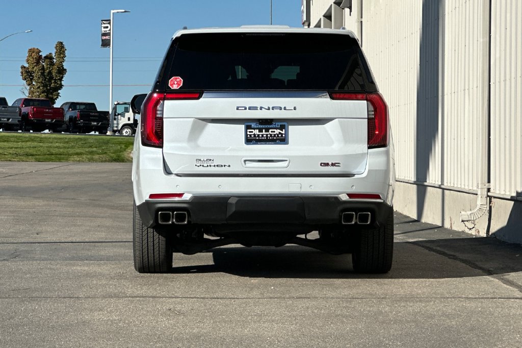 New 2027 GMC Yukon Denali w/ Denali Reserve Package AWD/4WD image 7
