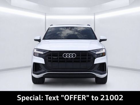 Used 2019 Audi Q8 Premium Plus w/ Premium Plus AWD/4WD image 5