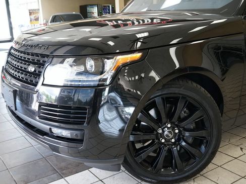 Used 2017 Land Rover Range Rover Supercharged AWD/4WD image 24