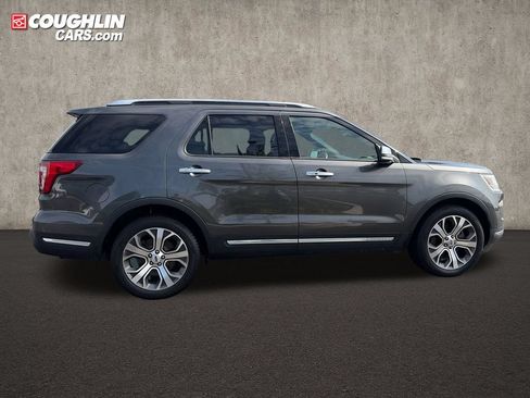 Used 2018 Ford Explorer Platinum AWD/4WD image 10