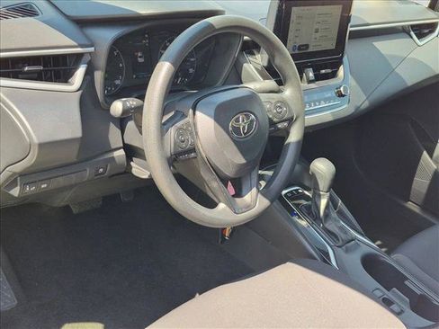 Used 2024 Toyota Corolla LE AWD/4WD image 10