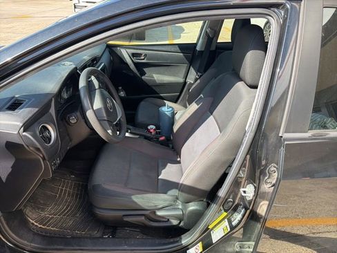 Used 2019 Toyota Corolla LE image 14