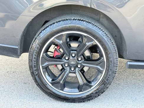 Used 2023 Ford Expedition Limited AWD/4WD image 13