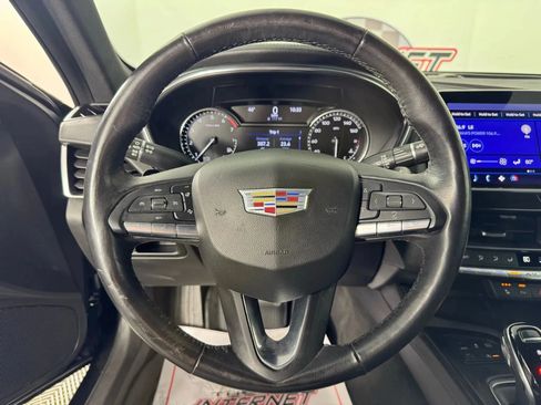 Used 2022 Cadillac CT5 Luxury w/ Cold Weather Package AWD/4WD image 13