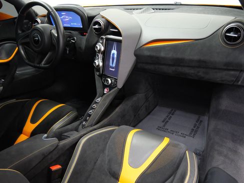 Used 2022 McLaren 720S Performance RWD image 14