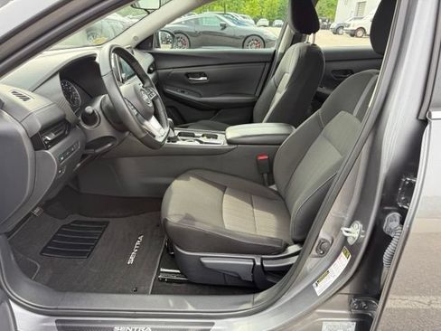 Used 2025 Nissan Sentra SV w/ All-Weather Package FWD image 17
