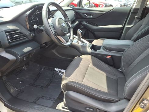 Used 2023 Subaru Outback Premium AWD/4WD image 11