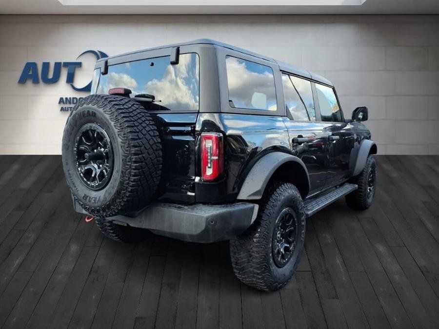 Used 2024 Ford Bronco Wildtrak AWD/4WD image 9