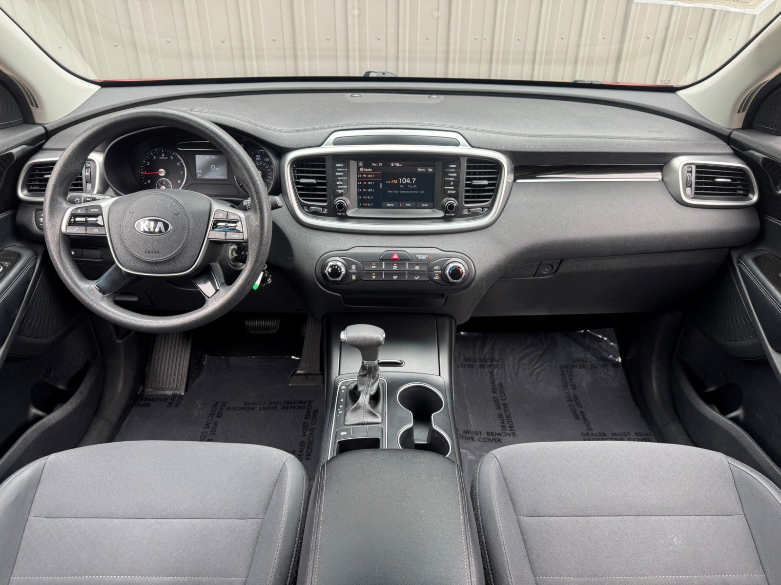Used 2019 Kia Sorento FWD image 11