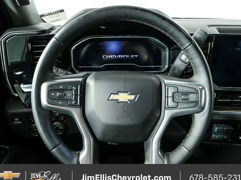 Certified 2025 Chevrolet Silverado 1500 LT AWD/4WD image 9