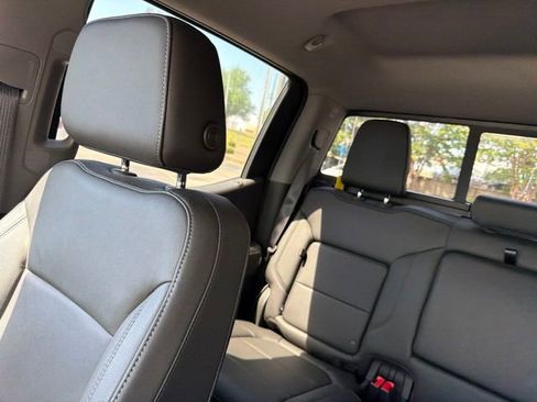 Used 2019 Chevrolet Silverado 1500 RST AWD/4WD image 18