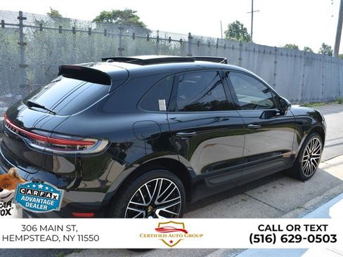 Used 2024 Porsche Macan Turbo AWD/4WD image 4